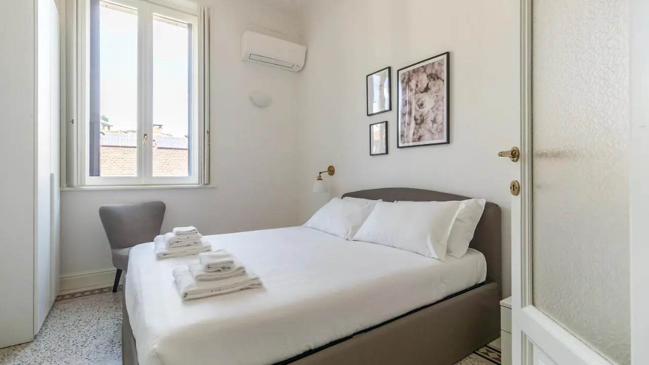 Italianway - Garigliano 7 Lägenhet Milano