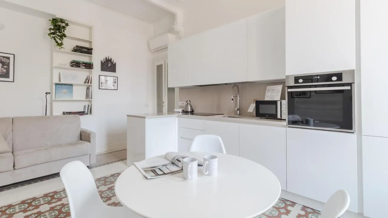 Italianway - Garigliano 7 Lägenhet Milano